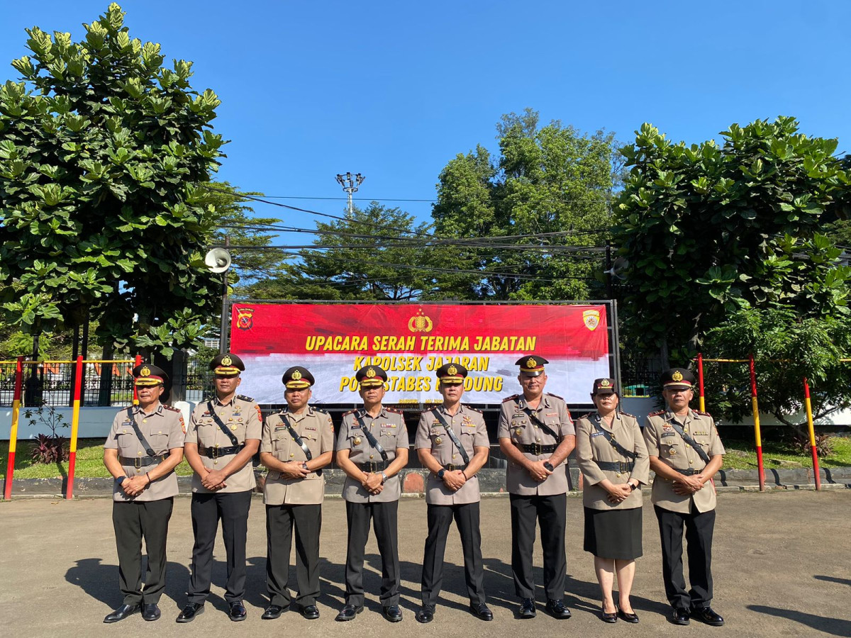 Erotik massaj filmlarini tomosha qiling Haqiqiy porno oqituvchi va talaba